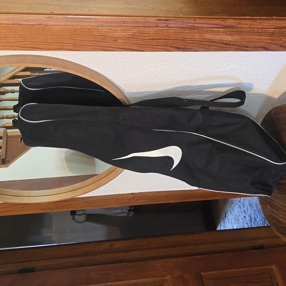 Nike Black Logo White Swoosh Bat Carrying Bag Handles Sports Baseball - Picture 2 of 7